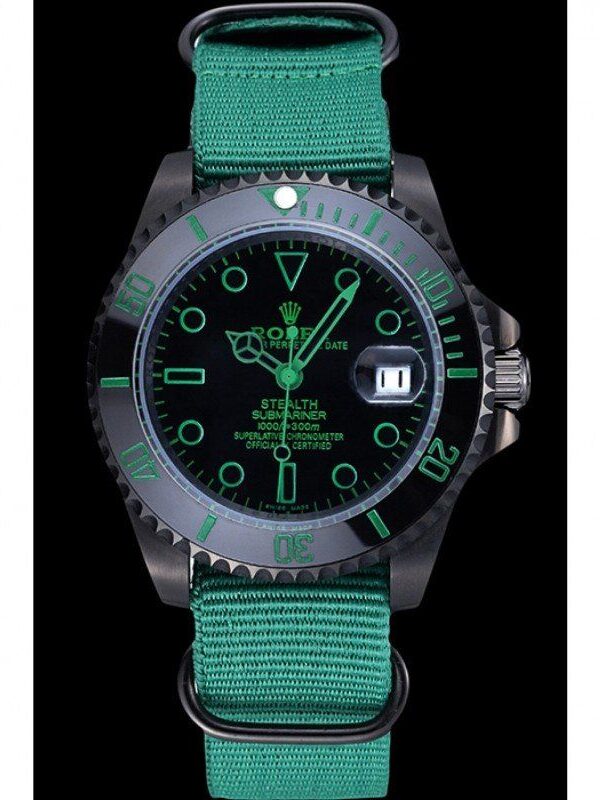 Alternative view of Rolex Submariner 40mm Black Dial 622009