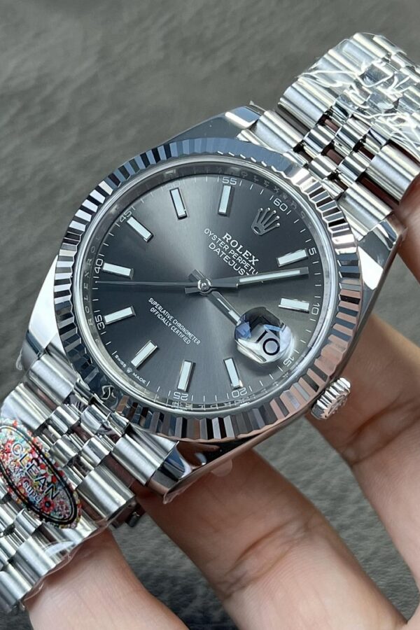 Alternative view of Rolex Datejust Rhodium Dial 126334 Jubilee 41 mm