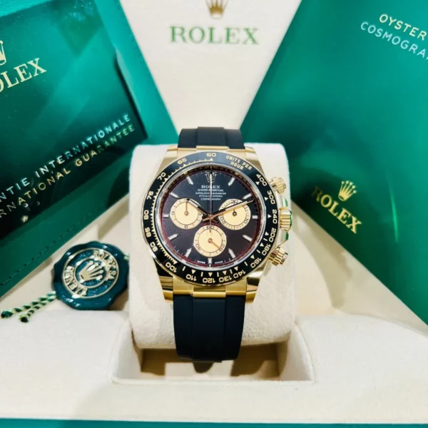 Alternative view of Rolex Daytona Intense black Dial 126518LN